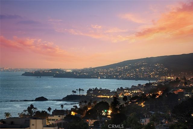 48 N Vista De Catalina, Laguna Beach, CA 92651