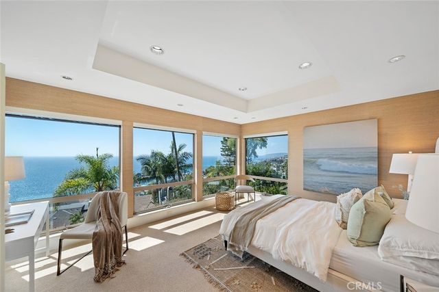 48 N Vista De Catalina, Laguna Beach, CA 92651