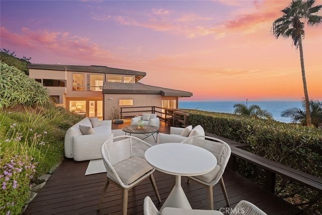 48 N Vista De Catalina, Laguna Beach, CA 92651