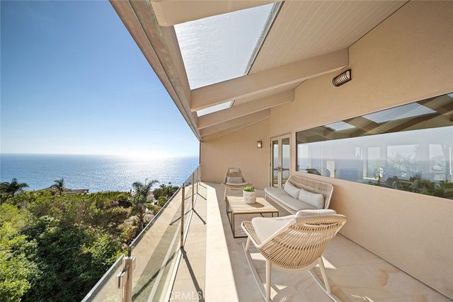 48 N Vista De Catalina, Laguna Beach, CA 92651