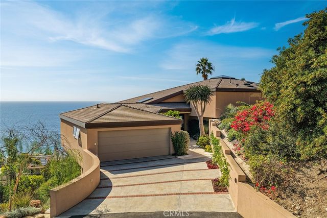 48 N Vista De Catalina, Laguna Beach, CA 92651