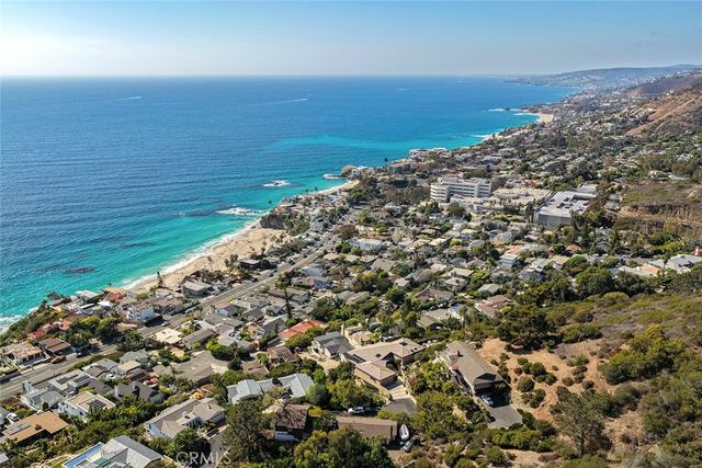 48 N Vista De Catalina, Laguna Beach, CA 92651