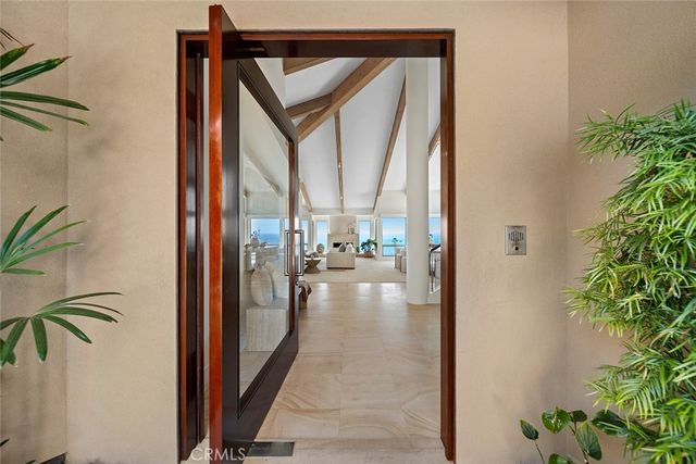48 N Vista De Catalina, Laguna Beach, CA 92651
