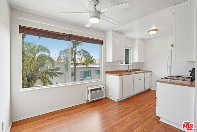 968 Larrabee Street 212, West Hollywood, CA 90069