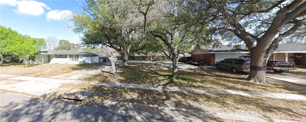 4238 Dody St, Corpus Christi, TX 78411 — exterior