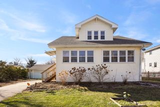 529 E Park Boulevard, Villa Park, IL 60181