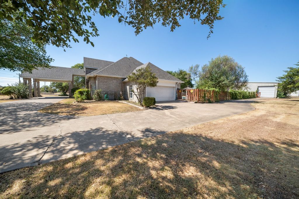 2941 N Mockingbird Lane, Midlothian, TX 76065 — photo 4