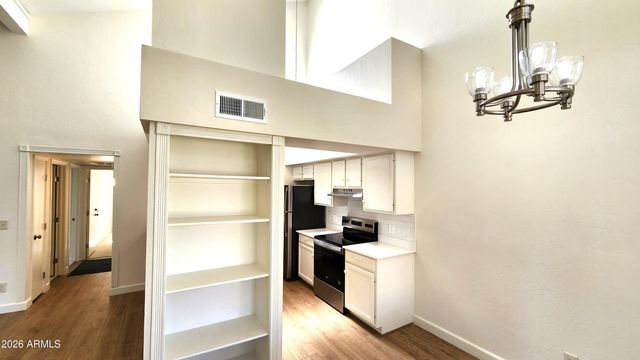 1111 W SUMMIT Place 32, Chandler, AZ 85224