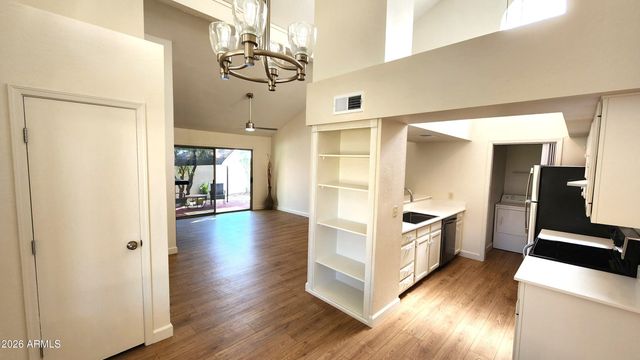 1111 W SUMMIT Place 32, Chandler, AZ 85224