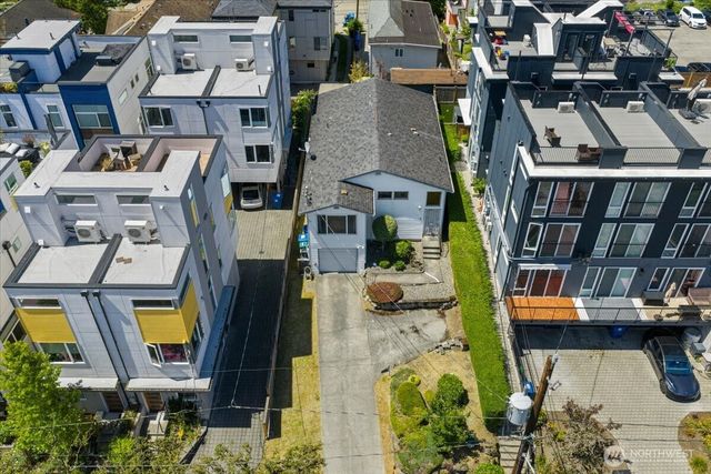 917 28th Avenue S, Seattle, WA 98144