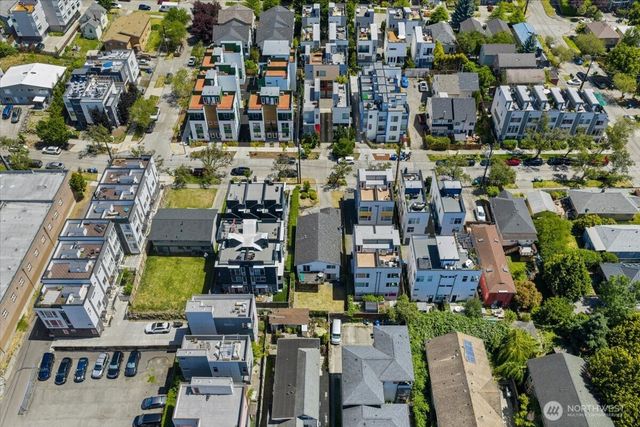 917 28th Avenue S, Seattle, WA 98144
