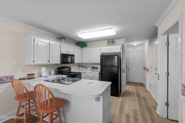 85 Susan Cove, Byram, MS 39272