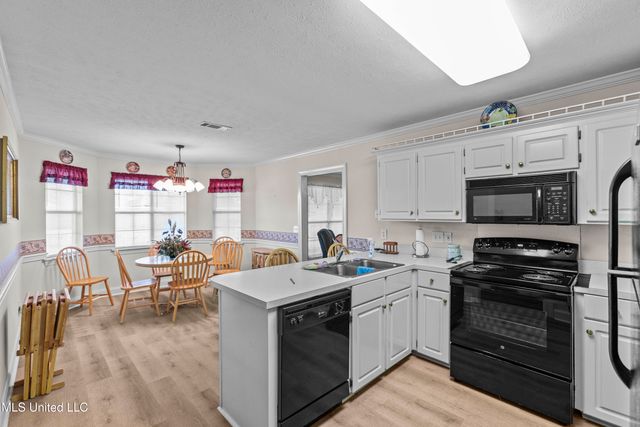 85 Susan Cove, Byram, MS 39272