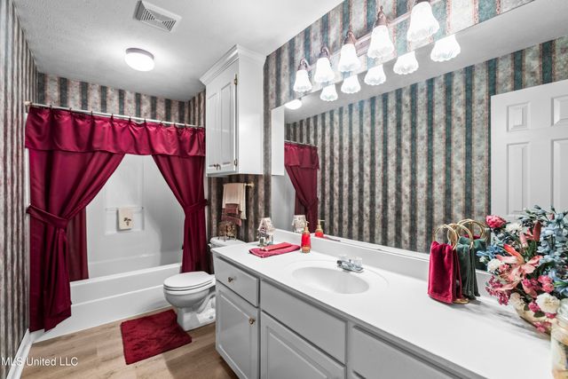 85 Susan Cove, Byram, MS 39272