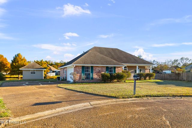 85 Susan Cove, Byram, MS 39272