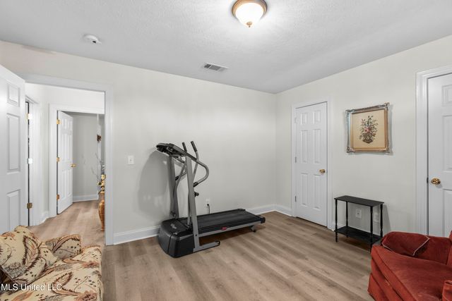 85 Susan Cove, Byram, MS 39272