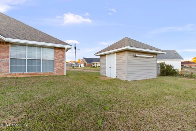 85 Susan Cove, Byram, MS 39272