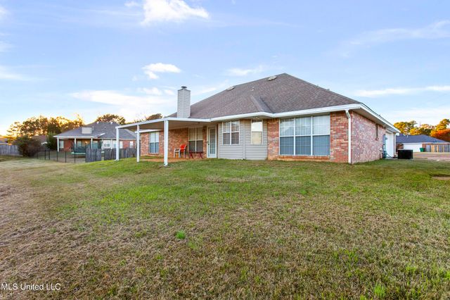 85 Susan Cove, Byram, MS 39272