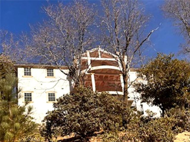 28620 Manitoba, Lake Arrowhead, CA 92352