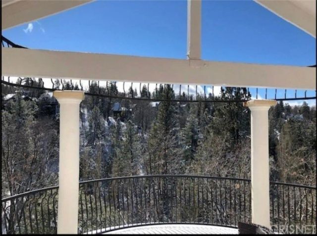 28620 Manitoba, Lake Arrowhead, CA 92352