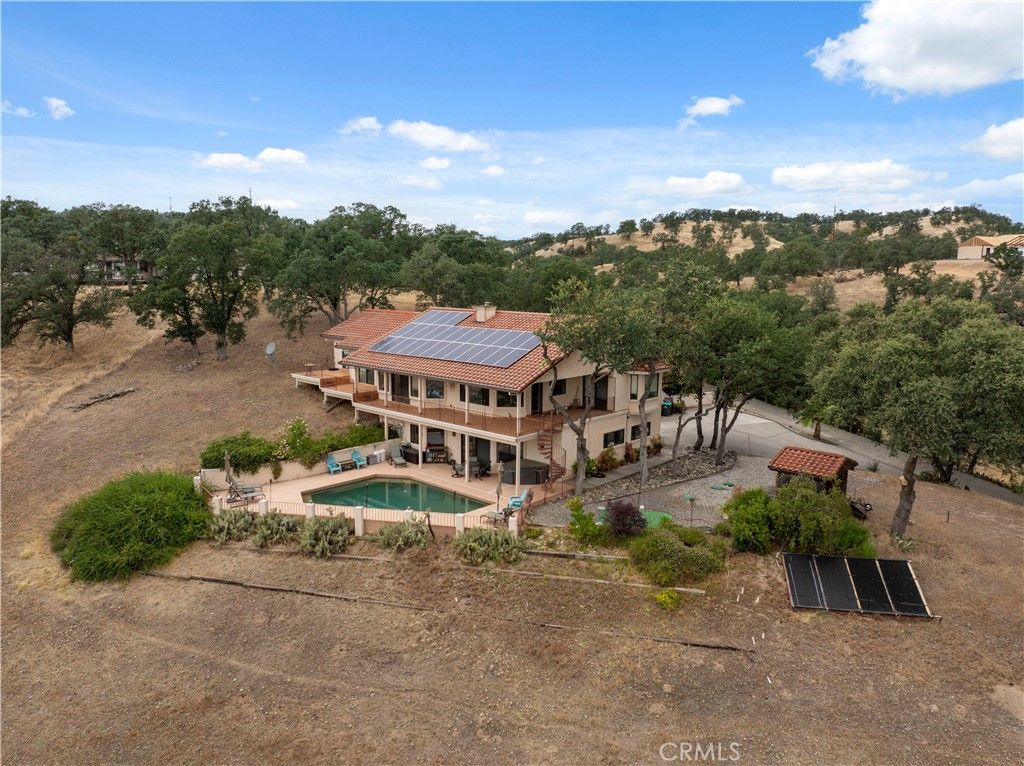 Image 2 of property listing at 22560 Adobe Road, Red Bluff, CA 96080