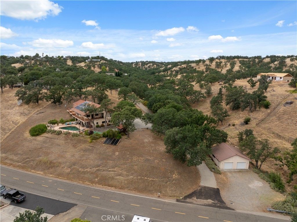 Image 3 of property listing at 22560 Adobe Road, Red Bluff, CA 96080
