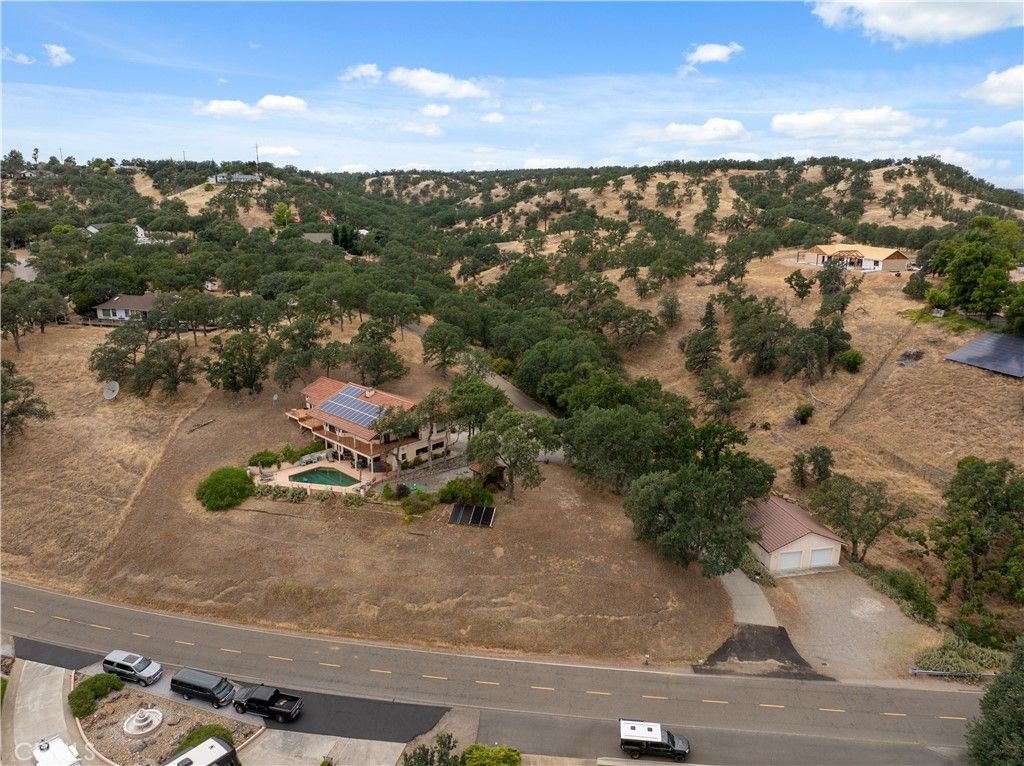 Image 4 of property listing at 22560 Adobe Road, Red Bluff, CA 96080
