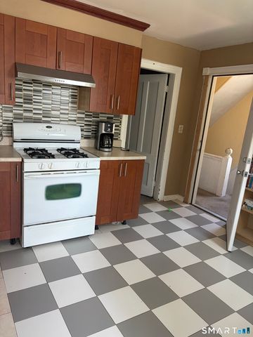 39 Webb Street, Hamden, CT 06517