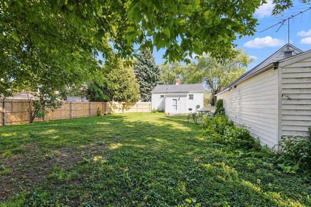 217 S LEE STREET, Appleton, WI 54915