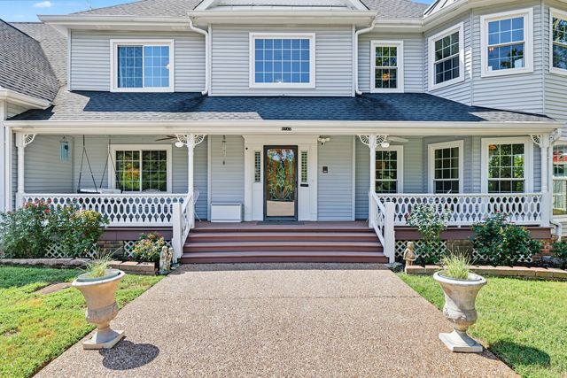 6125 Stillmeadow Dr, Nashville, TN 37211