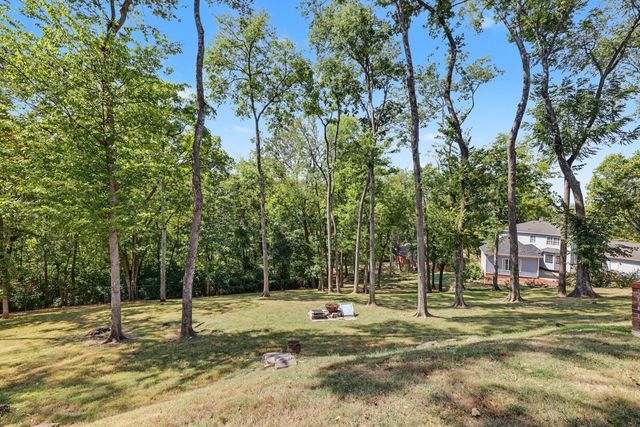 6125 Stillmeadow Dr, Nashville, TN 37211