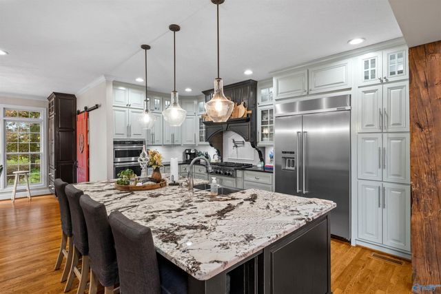 233 River Ridge Road, Gadsden, AL 35901