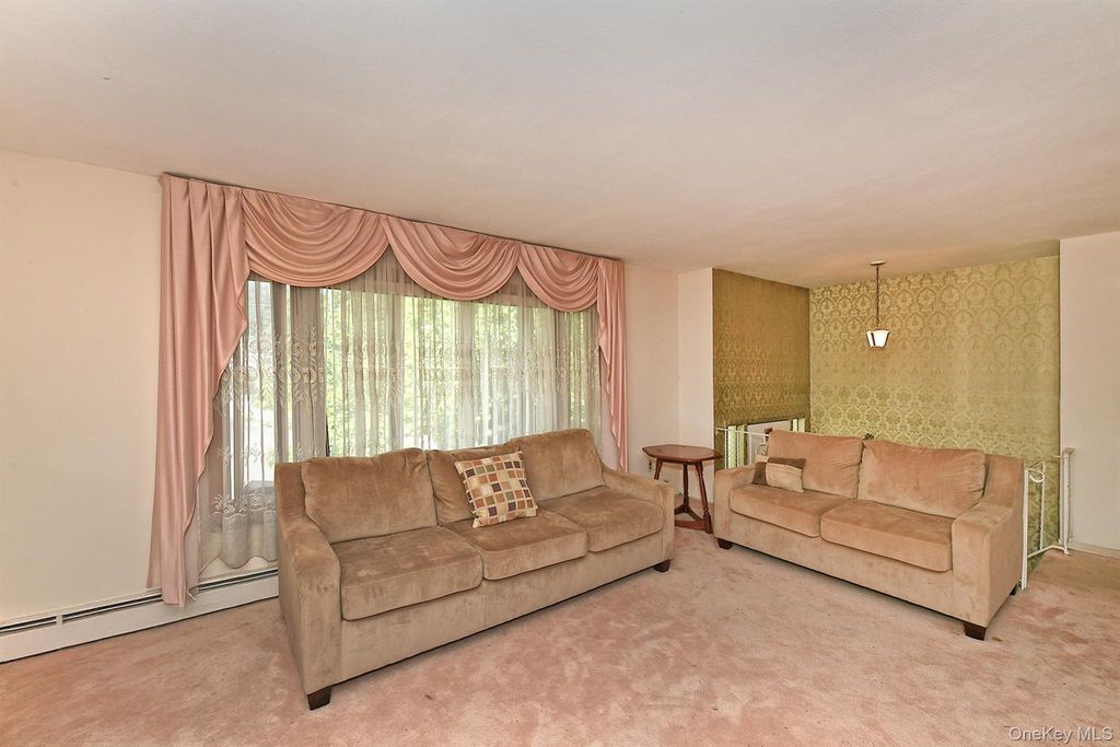 1699 Meadowbrook Road, Merrick, NY 11566 — photo 4