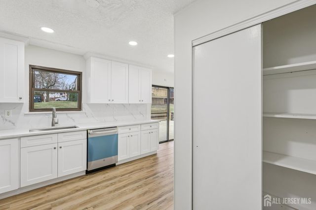 21 Wellington Court, Sayreville, NJ 08872