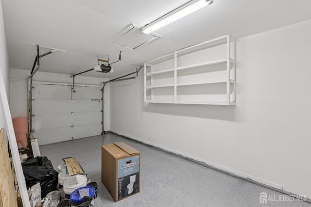 21 Wellington Court, Sayreville, NJ 08872