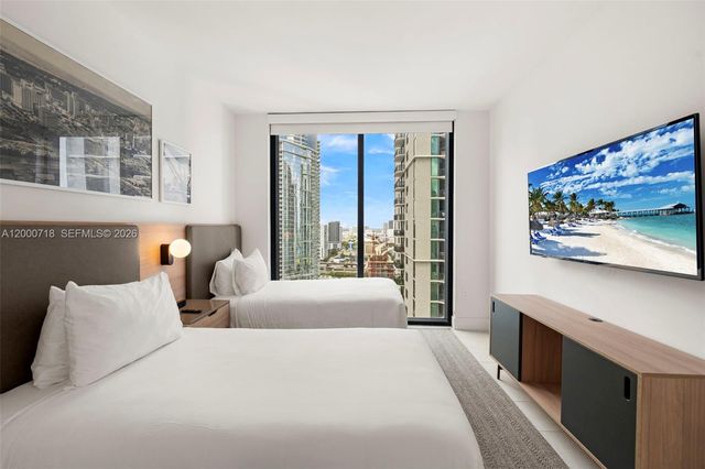 159 NE 6th St 2915, Miami, FL 33132