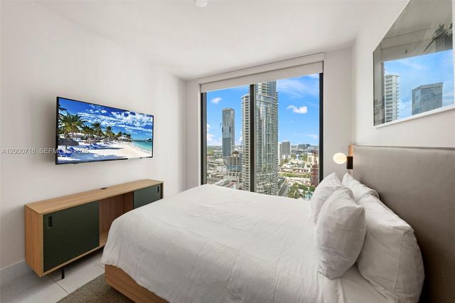 159 NE 6th St 2915, Miami, FL 33132