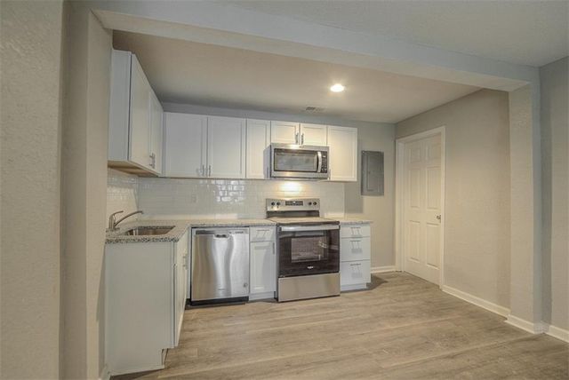 1315 N Mccoy Street, Independence, MO 64050