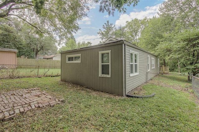 1315 N Mccoy Street, Independence, MO 64050