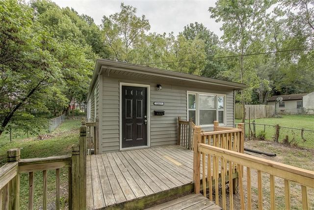 1315 N Mccoy Street, Independence, MO 64050