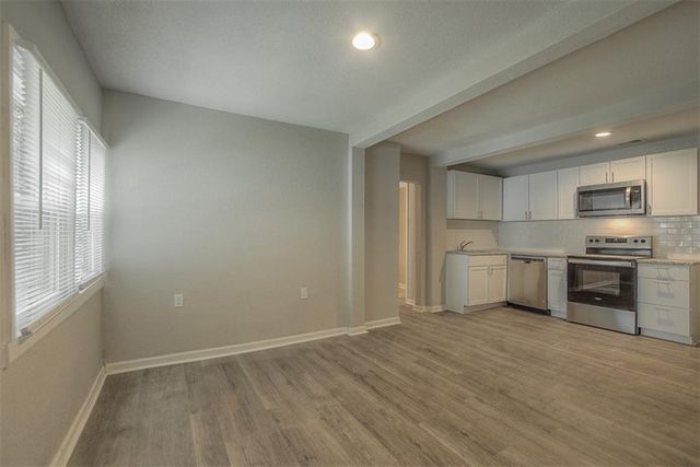 1315 N Mccoy Street, Independence, MO 64050