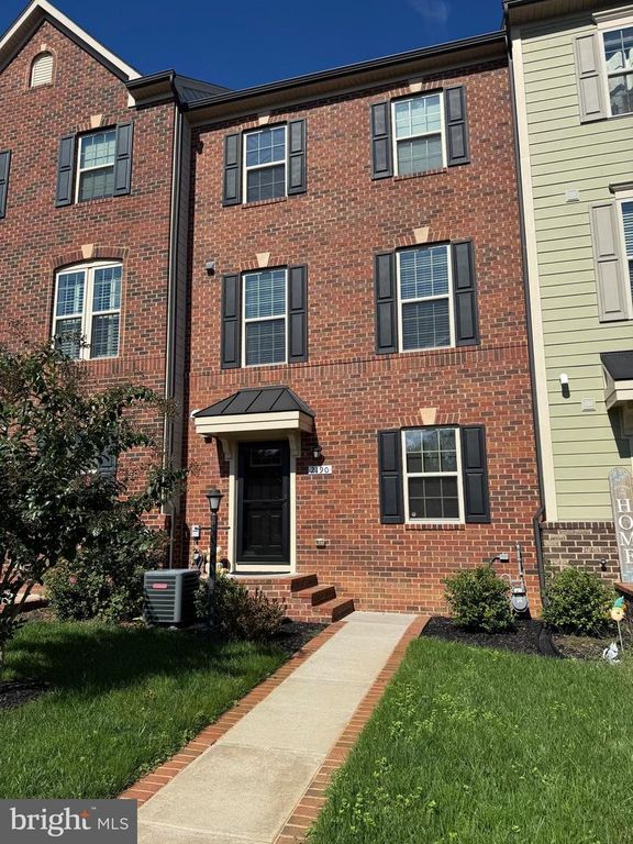 2190 HEMLOCK BAY RD, Dumfries, VA 22026