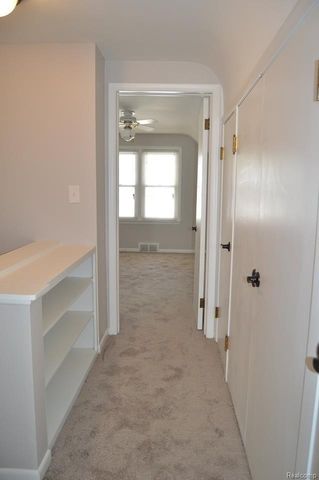 2111 Rochester Road, Royal Oak, MI 48073