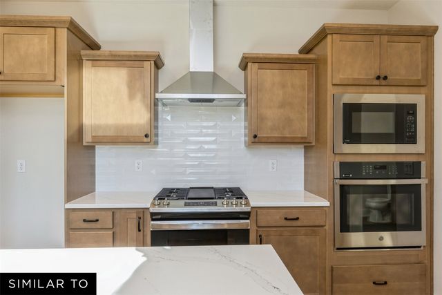 2550 SE Florence Drive, Waukee, IA 50263