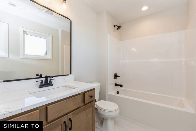 2550 SE Florence Drive, Waukee, IA 50263