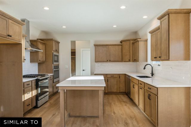 2550 SE Florence Drive, Waukee, IA 50263