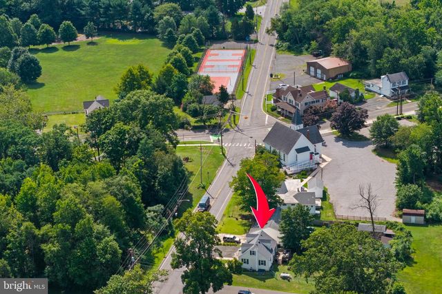 2347 KINKORA RD, Bordentown, NJ 08505