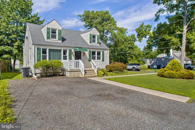 2347 KINKORA RD, Bordentown, NJ 08505