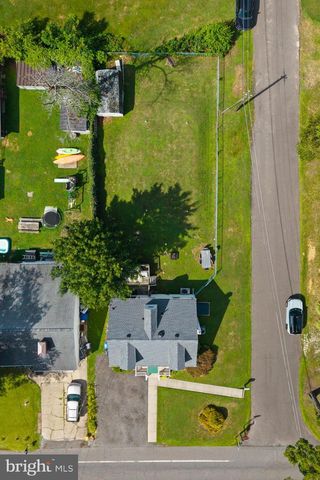 2347 KINKORA RD, Bordentown, NJ 08505