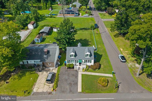 2347 KINKORA RD, Bordentown, NJ 08505